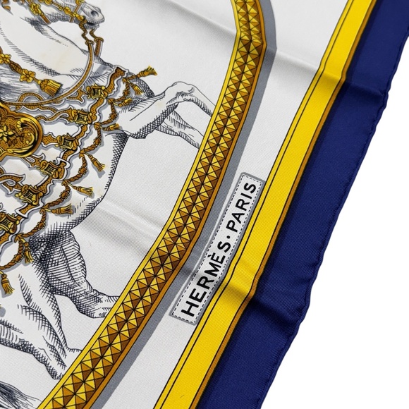 Vintage Hermes "Grand Apparat" Silk Scarf 90, designed by Jacques Eider in 1962 - Picture 3 of 10